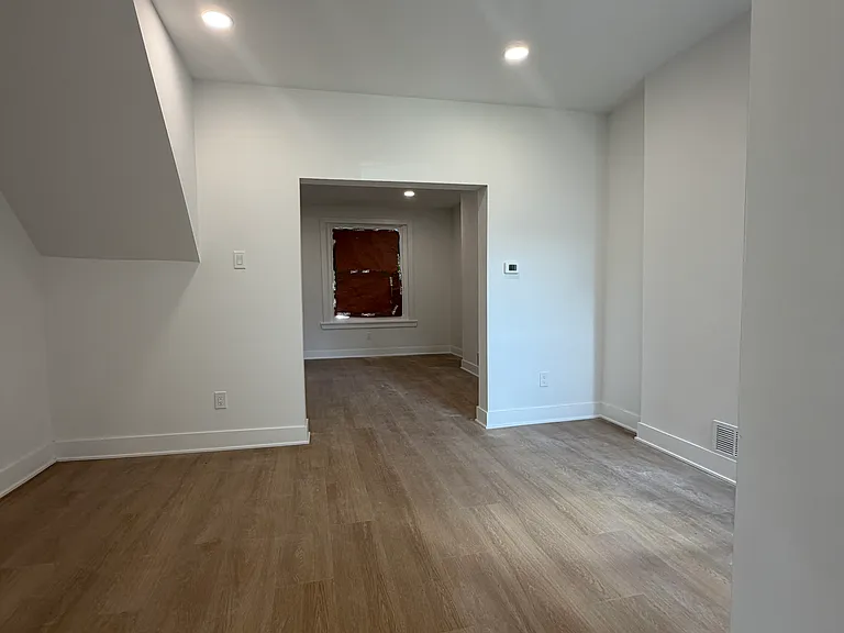 6236 Clearview St — Photo 8