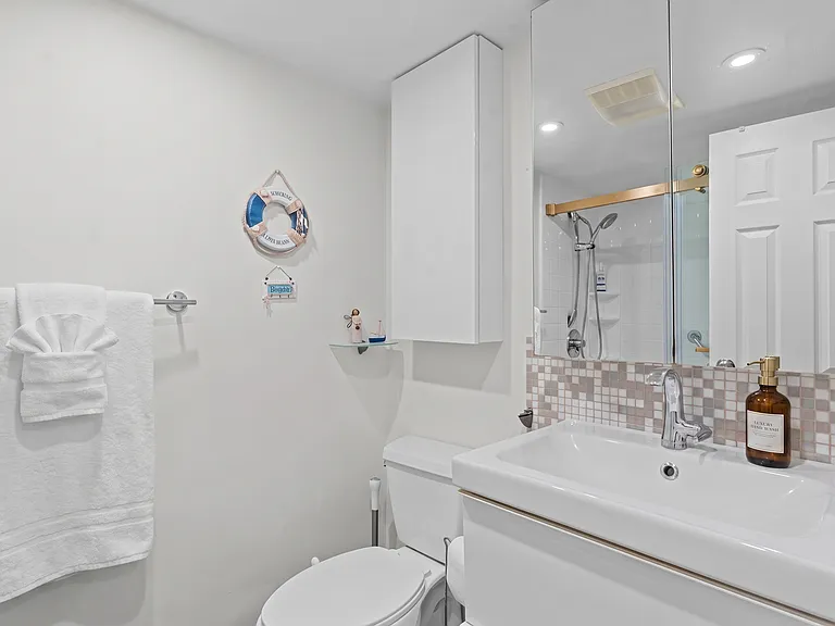 2030 F St NW — Photo 10