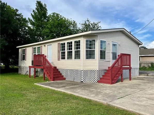 103 3rd St, Chalmette, LA 70043