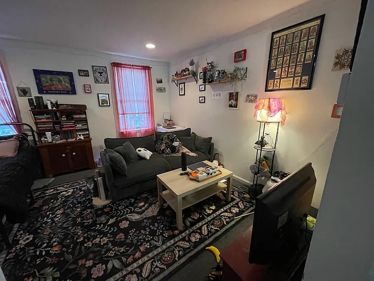 724 S 16th St #2F — Photo 3