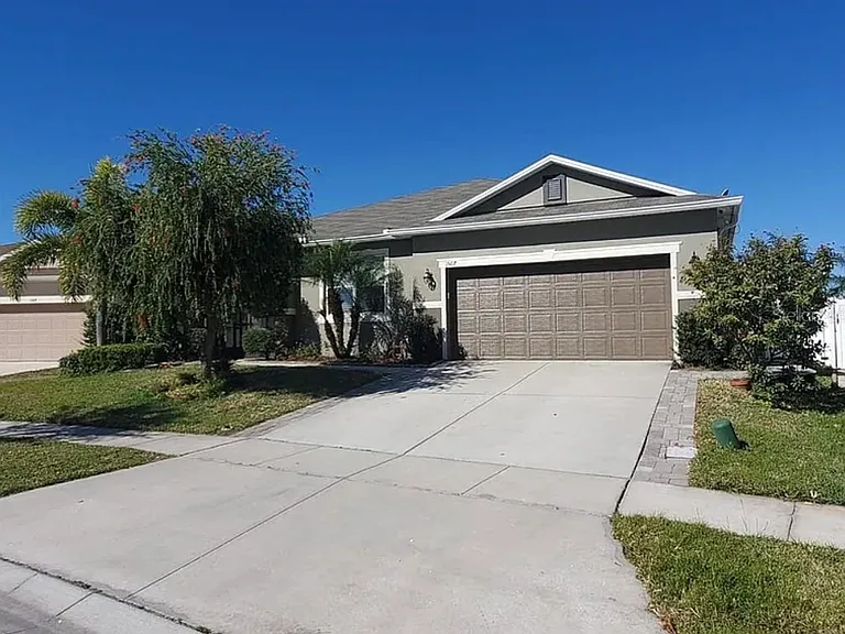 1507 Angler Ave — Photo 2
