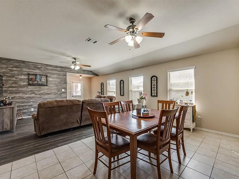 2806 Balleywood Dr — Photo 7