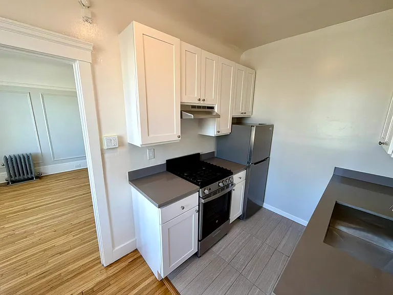 2480 Washington Street — Photo 8
