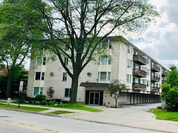 8232 Niles Center Rd APT 415, Skokie, IL 60077