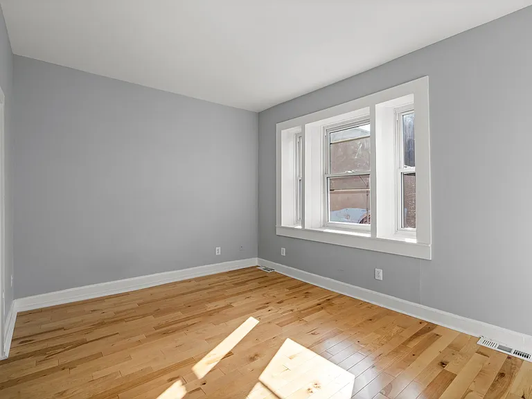 112 W Mulberry St #1 — Photo 7