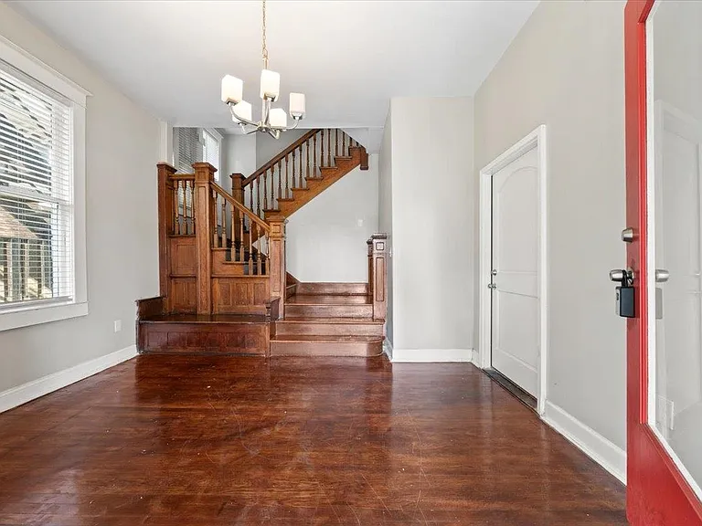 196 N McNeil St — Photo 6