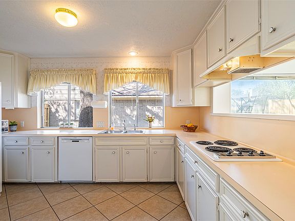 4th image of 16419 Laurelfield Dr