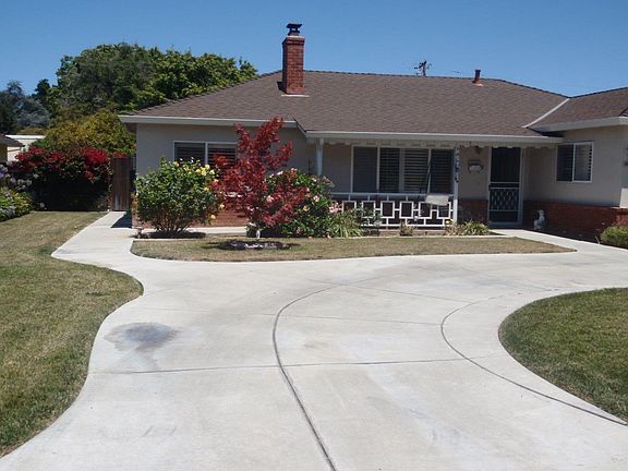 3rd image of 3209 Bluebird Dr