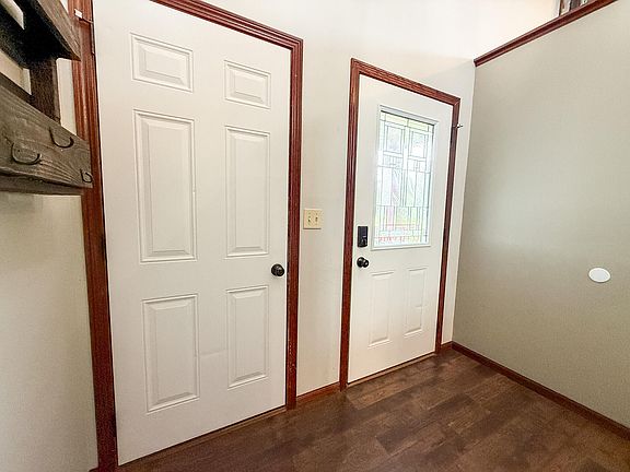 3rd image of 101 Santema St