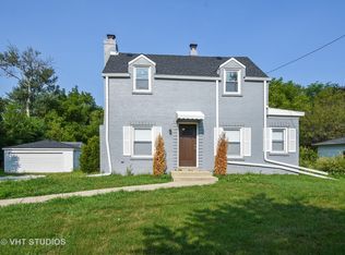 306 N Elmhurst Rd, Prospect Heights, IL 60070