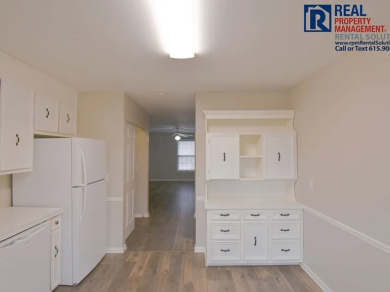 1003 W Clark Blvd — Photo 9