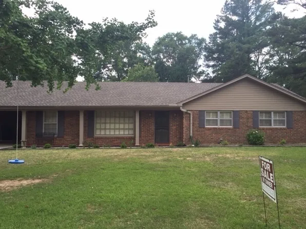 384 Riverdale Dr, Tuscaloosa, AL 35406