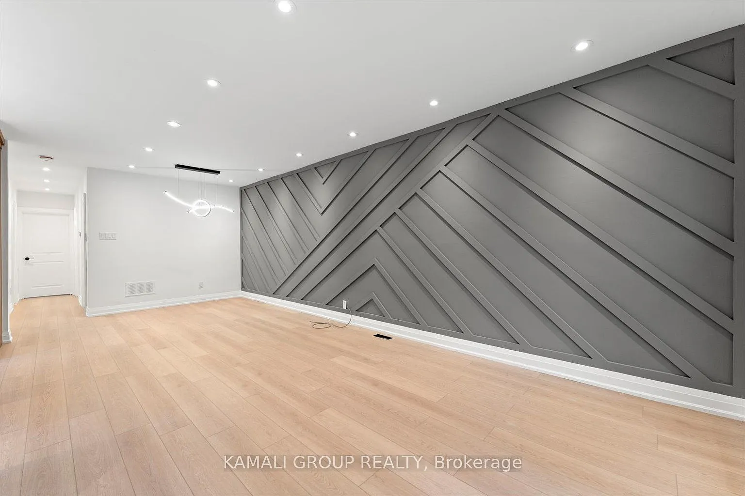 3 bed, $2,600 — Photo 4