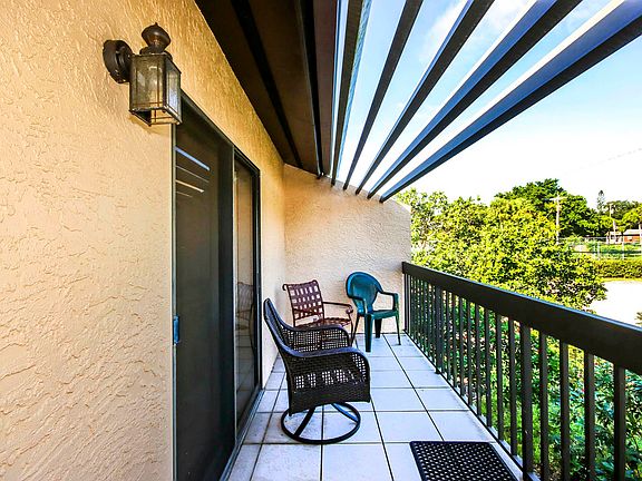 3rd image of 15456 Admiralty Cir APT 7