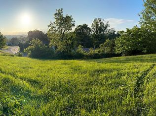 517 W Cumberland Rd, Bluefield, WV 24701