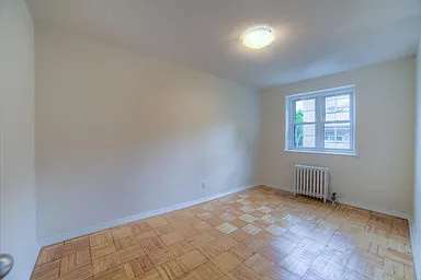 118 Montgomery Ave — Photo 30