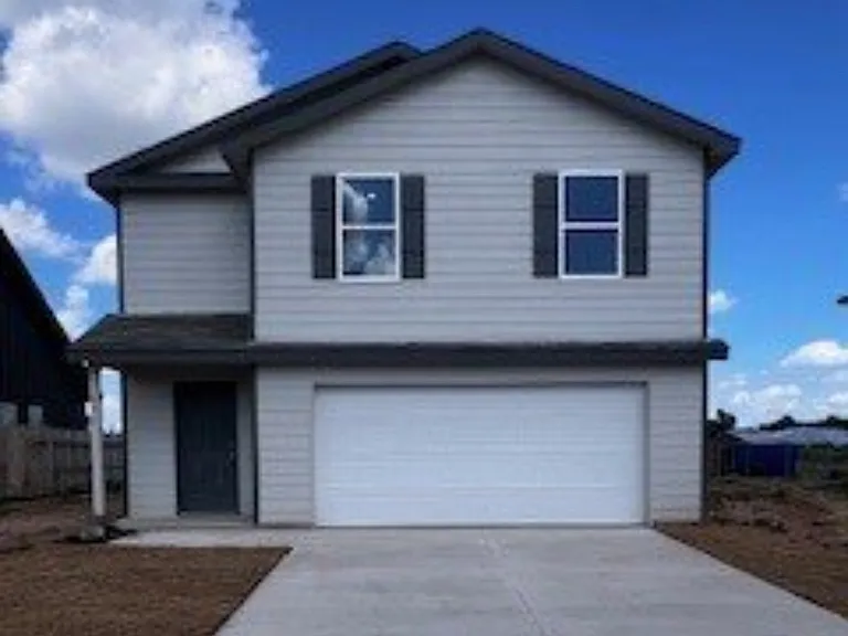 631 Clear Creek Ct — Photo 1