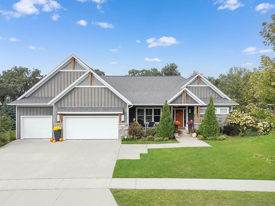 1st image of 4053 Stone Point Dr NE