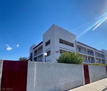 1381 E University Ave APT 205, Las Vegas, NV, 89119