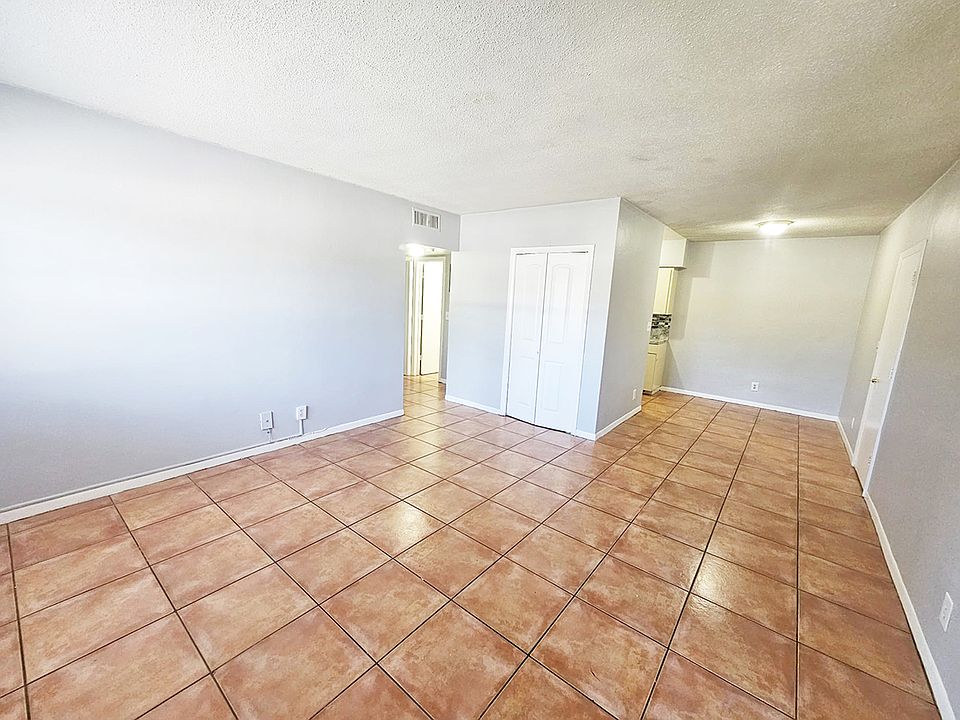 1st image of 430 NW 41st St #1