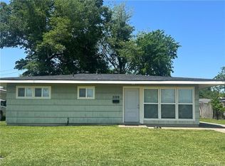 2329 S Roosevelt St, Lake Charles, LA 70607