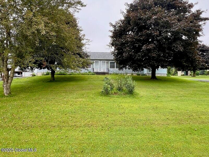 2nd image of 19 Cartier Lane