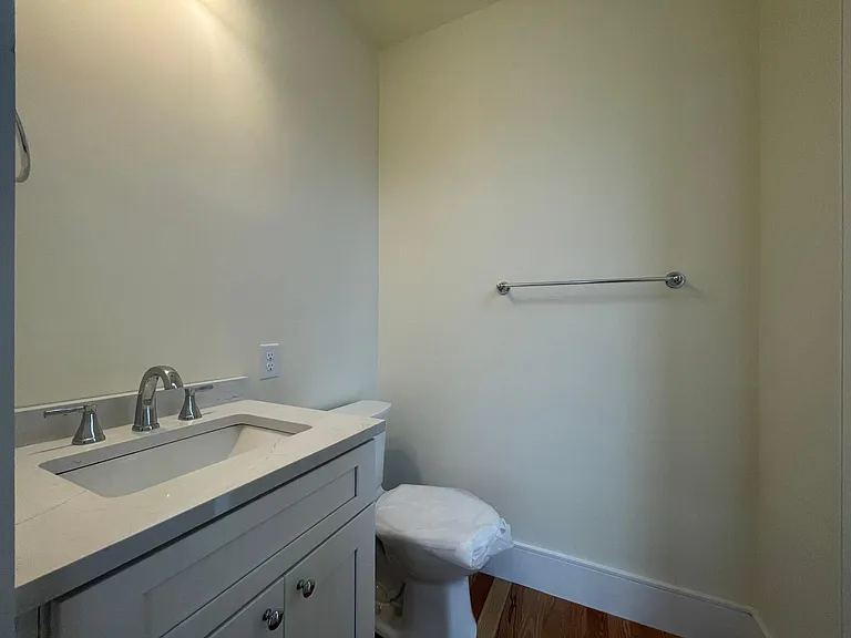 64 Cameron St #2 — Photo 12