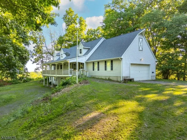 12 Sharrer Road, Lebanon Twp., NJ 08826