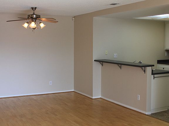 Dining Room & Kitchen