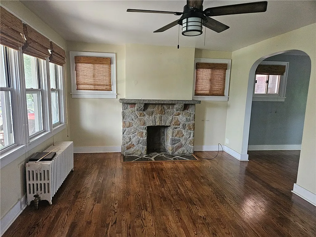 2 bed, 1221 sqft, $1,800 — Photo 4