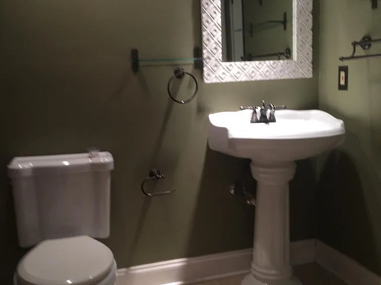 1250 N Broad St #C5 — Photo 11