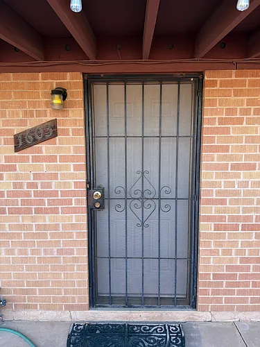 1603 N Park Ave Photo 1