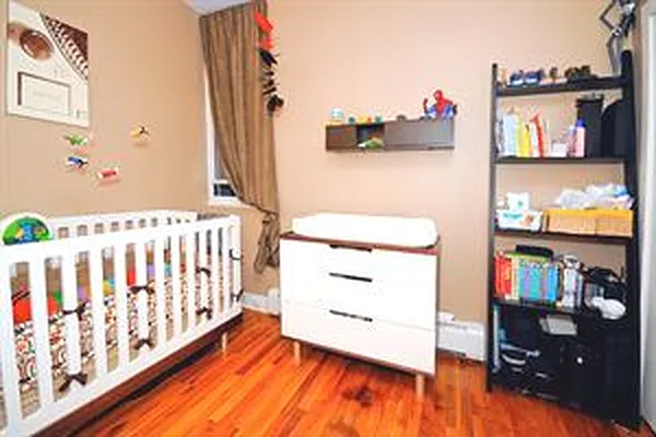 Sold by Douglas Elliman | media 18