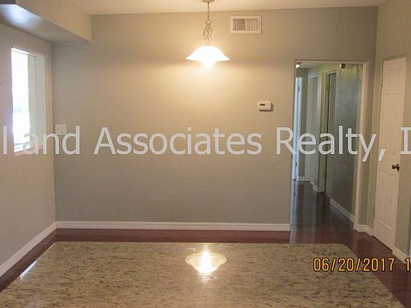 3rd image of 2206 Coldstream Dr