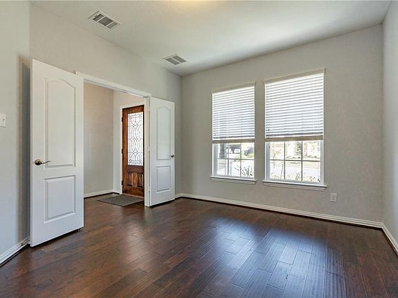 4th image of 429 Vista Portola Loop