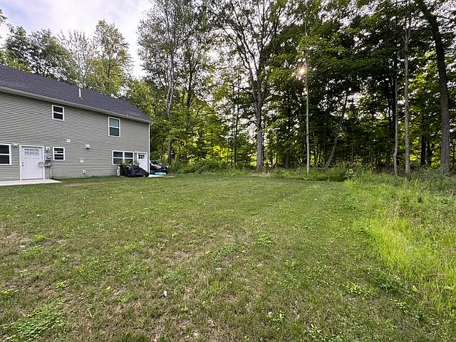 3 bed, 1440 sqft, $2,900 — Photo 3