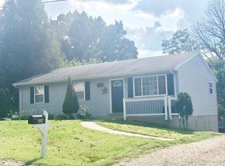 204 Sunset Dr, Aurora, IN 47001