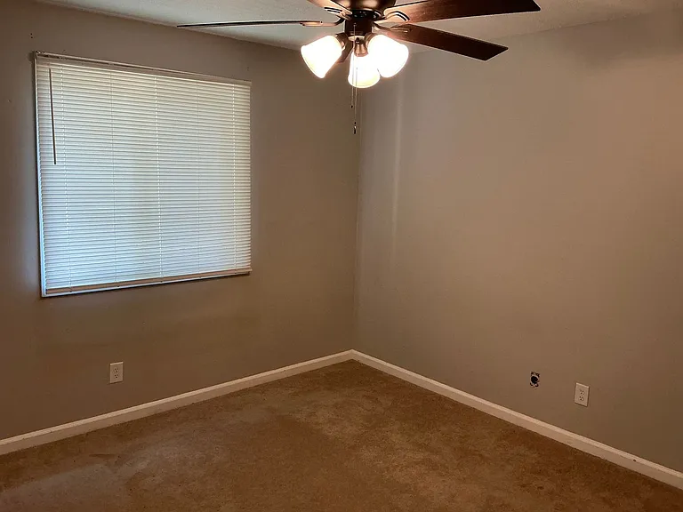 1005 Piney Woods Rd — Photo 9