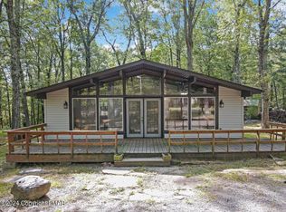 224 Clubhouse Dr, East Stroudsburg, PA 18302