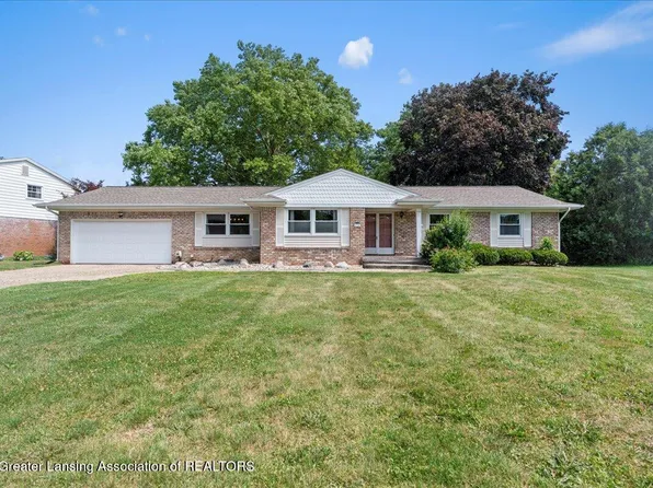 4340 Barton Rd, Lansing, MI 48917