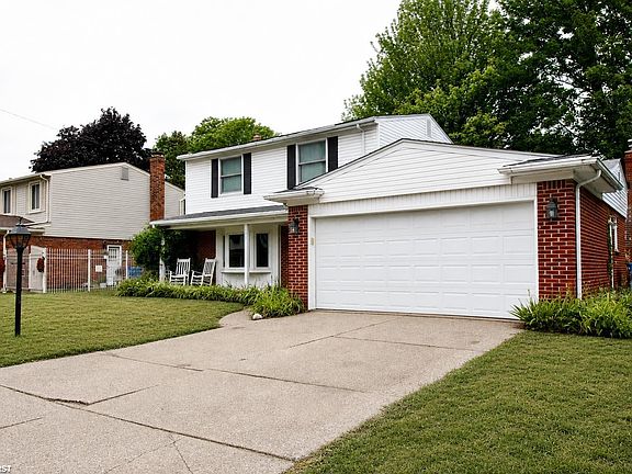 2nd image of 30827 Scrivo Dr