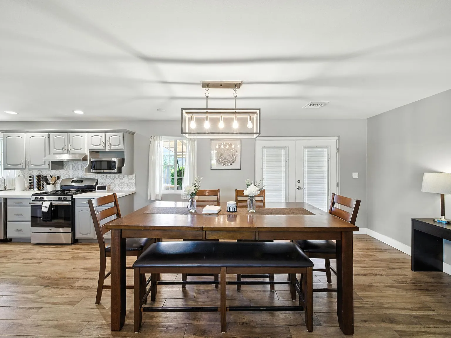 3 bed, 1482 sqft, $3,900 — Photo 3