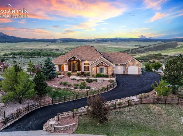 5441 Country Club Dr, Larkspur, CO 80118
