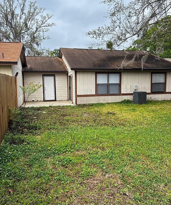 1st image of 10706 Meadow Lea Dr