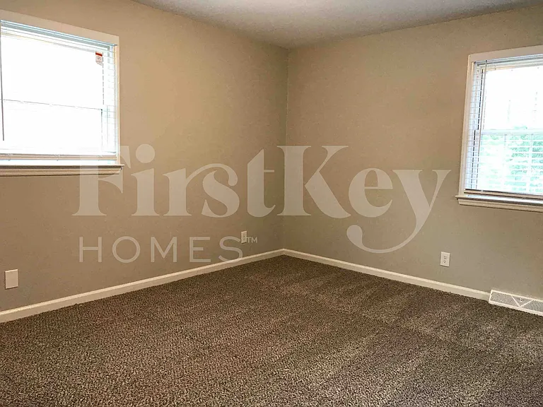 4114 Farmbrooke Dr — Photo 7