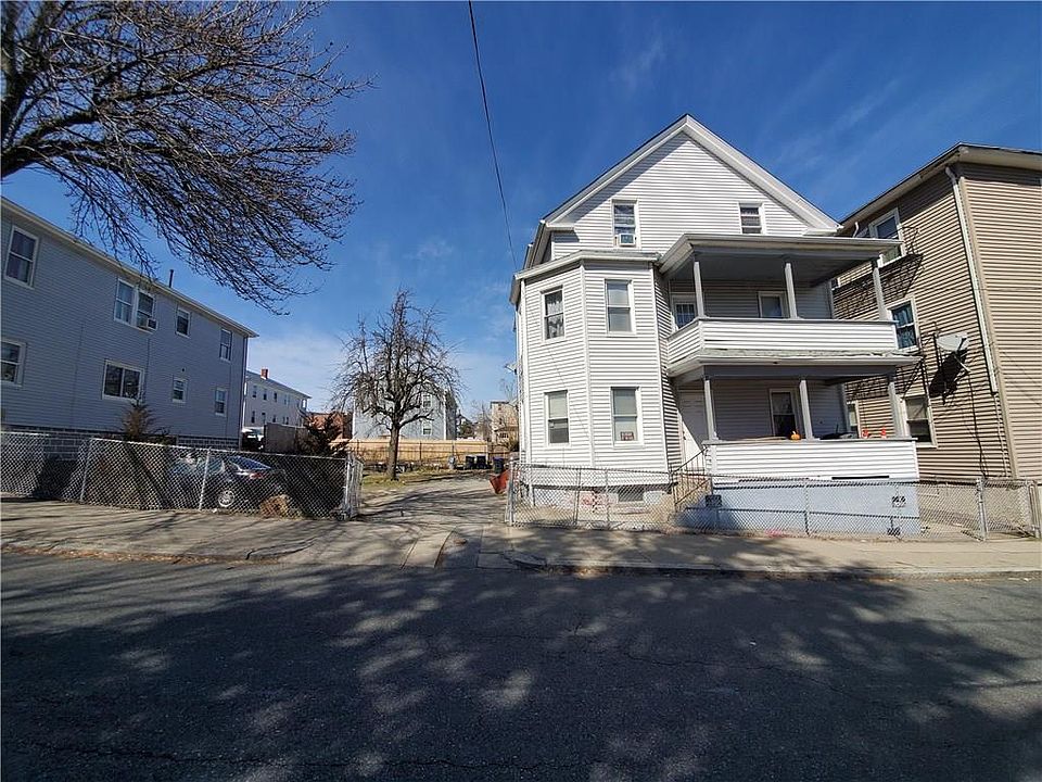 1st image of 326 Hawkins St