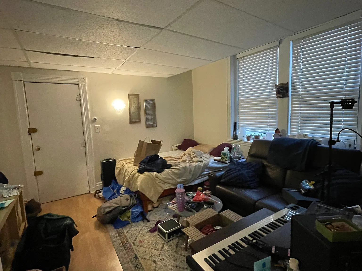 3 bed, 999 sqft, $3,900 — Photo 3