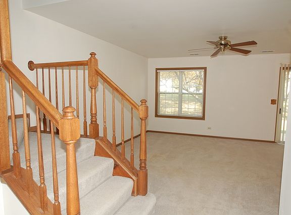 2nd image of 365 Winfield Ct #19125