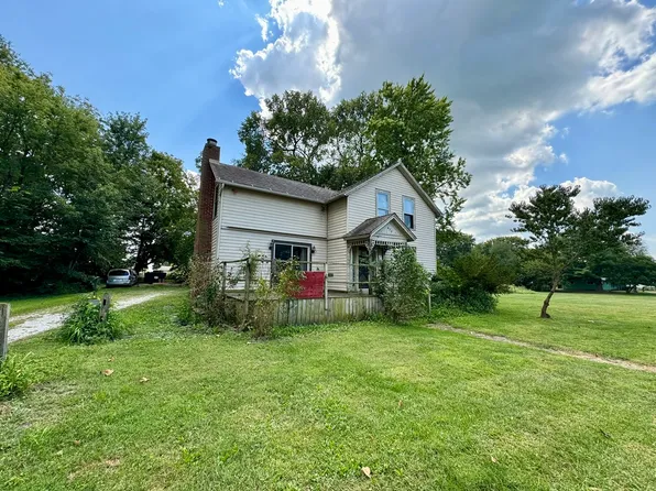 611 W Lincoln Ave, Onarga, IL 60955