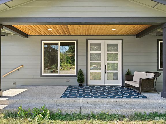 2nd image of 4804 103rd Avenue SE